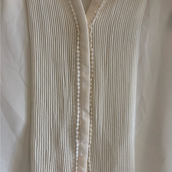 Women's H&M Chiffon Short Sleeve Blouse - Picture 2 of 5